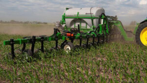 Unverferth+Nutrimax+Applicator