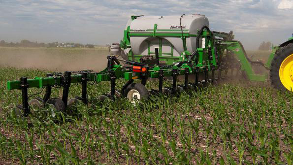 Unverferth+Nutrimax+Applicator